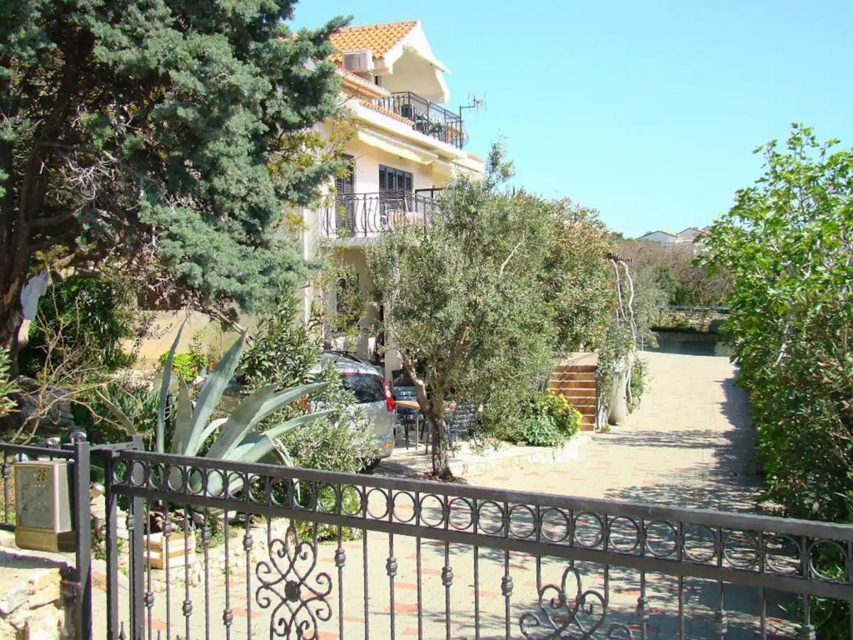 Apartments Davorka Šimuni Exterior foto